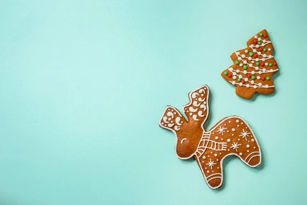 Gingerbread. hediyeler ve tatil, mutlu yeni yıl. şenlikli arka plan. gıda arka plan. üst görünüm