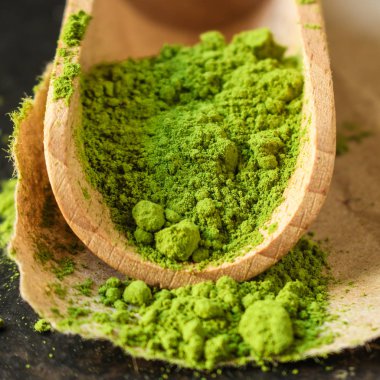 matcha - yeşil çay tozu, gıda takviyesi, menü konsepti. gıda arka plan. kopyalama alanı