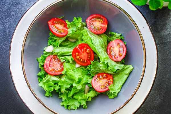 Salade Groenten Sla Tomaat Menu Concept Voedsel Achtergrond Bovenaanzicht Kopieerruimte — Stockfoto