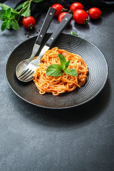 Spaghetti Spasta Sos Pomidorowykoncepcja Menu Porcja Wielkości Jedzenie Tło Widok — Zdjęcie stockowe