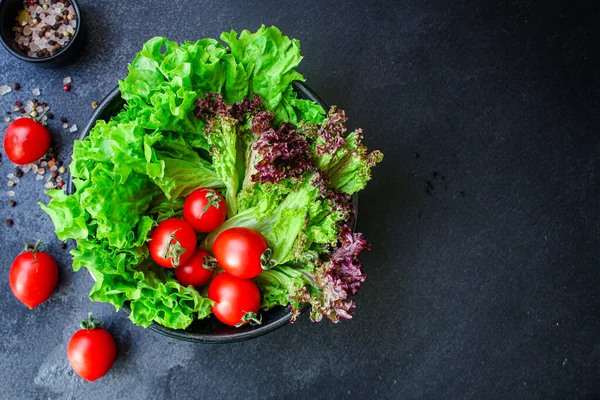 Ensalada Verduras Lechuga Tomate Concepto Menú Fondo Alimentos Vista Superior —  Fotos de Stock