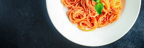 Spaghetti Pasta Tomaat Saucemenu Concept Serveren Grootte Tweede Gang Voedsel — Stockfoto