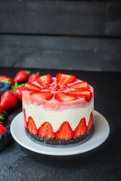 Cheesecake Strawberrie Tatlı Mascarpone Tatlı Pasta Böğürtlen Menüsü Kavramı Sağlıklı — Stok fotoğraf