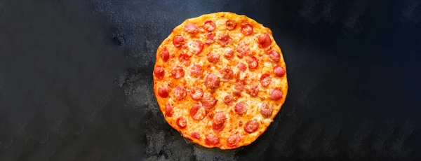 Salsichas Pizza Salame Queijo Fast Food Takeaway Menu Conceito Servindo — Fotografia de Stock