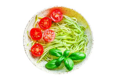 Kabak ve domates sebzeli salata menüsü servis ediliyor. Gıda arka planı fotokopi alanı organik sağlıklı çiğ keto veya paleo diyeti yiyor