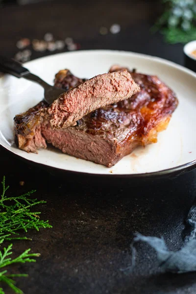 Rundvlees Biefstuk Ribeye Bbq Gegrild Kalfsvlees Gebakken Zeldzaam Medium Lekker — Stockfoto