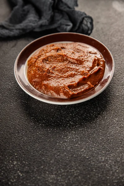 Japon yemeği pişirmek için Miso macunu kalın soya fasulyesi ezmesi. Lezzetli çerezler. Yemek arkaplanı.