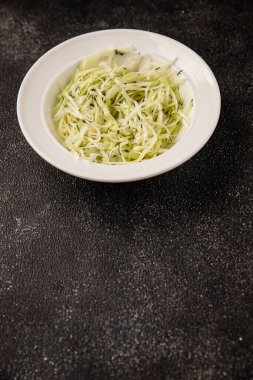 Lahana salatası, lahana salatası, sebze, sebze, sebze, çerez, çerez, lezzetli, lezzetli gurme, arka plan, masa rustik üst manzara, fotokopi alanı, vejetaryen ve vejetaryen yemekleri.