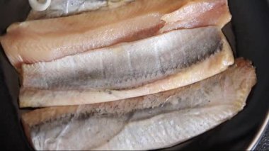 Ringa fileto balığı taze deniz ürünleri porsiyon doğal ürün lezzetli çerez lezzetli gurme yemek arkaplan masa üzerinde rustik üst görünüm fotokopi alanı pesseeter diyet