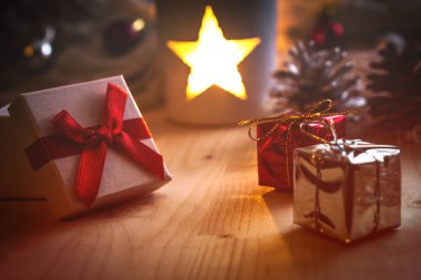 Birkaç mum ile Tealight 'i rahatlatıyor