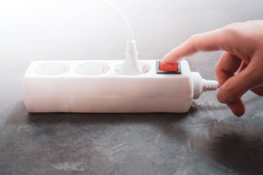 Güç şerit, enerji kavramı kaydetmek kırmızı Yurdu'ndanormal basarak el