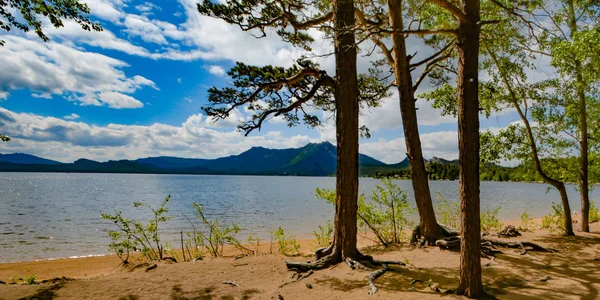 Казахстан Озеро Боровое Летний Солнечный Пейзаж — стоковое фото
