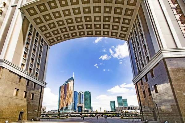 Kazajstán Astana Nurzhol Boulevard Hermosa Vista Del Monumento Bayterek —  Fotos de Stock