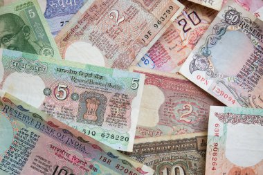 Rastgele düzenlenmiş eski klasiklerin yatay düzlemleri