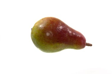 Olgun armut beyaz arkaplanda izole