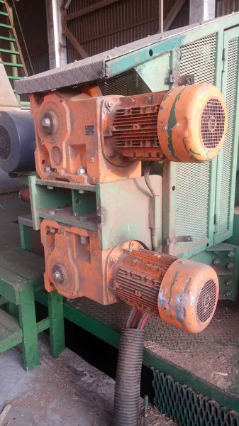 Büyük elektrikli motorlara yakın çekim