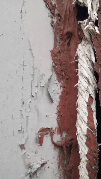 Pas dokusu ve yanmış boya.