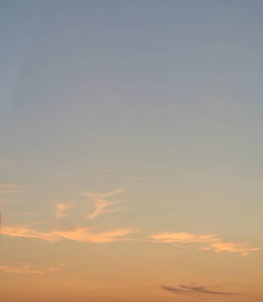 明るい鮮やかな空雲 — ストック写真