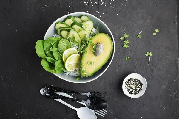 Vegetarisches Gemüse Sommer Avocado Mikro Grüne Schale Ansicht Von Oben — Stockfoto