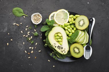 ıspanak, mikro Yeşiller, soya fasulyesi, fasulye salatalık sebze Yeşiller mono