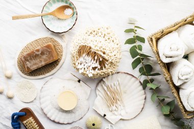 Sıfır atık banyo. Ekolojik basit ev