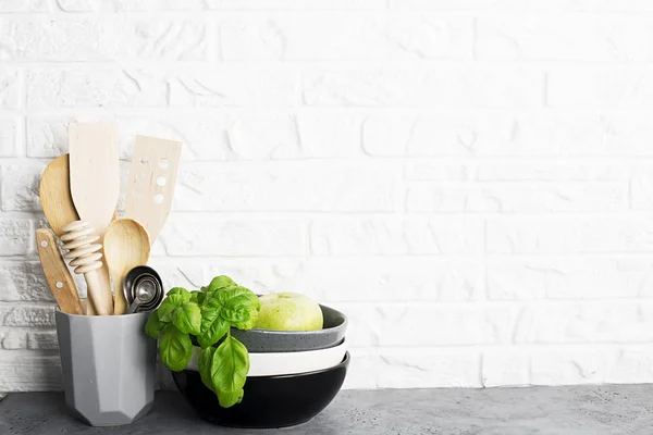 Kitchen Tools Olive Cutting Board Kitchen Shelf White Brick Wall — Stock Photo, Image