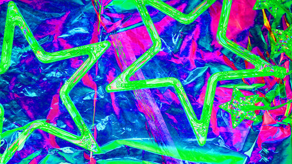 Искусство фоновой звезды пересекает поляризацию. Неоновый фиолетовый, фиолетовый, голубой, модные цвета 2019 года. Ретро-волна, синт-волна. Стилизация фотографий при свете ночного города
