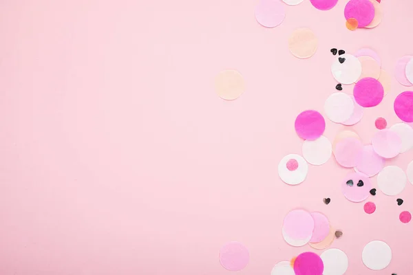 Roze feestelijke universele achtergrond met zilveren confetti. Heldere leeg voor de vakantie-project. Horizontale, — Stockfoto