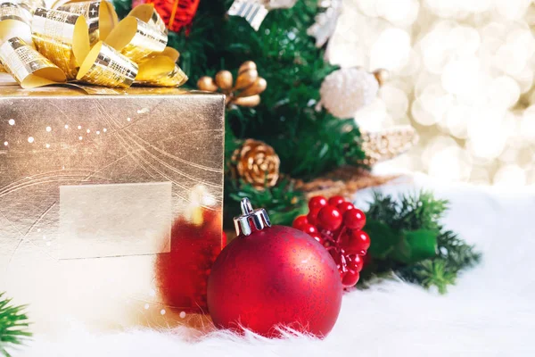 Gift Box Ball Decoration Christmas Tree White Fer Gold Bokeh — Stock Photo, Image