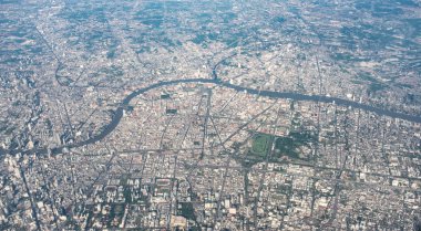 Bangkok, Tayland uçakta uçan büyük şehrin panoramik havadan görünümü