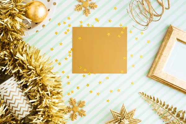 메리 크리스마스와 새해 맞이 금 인사말 카드 보기 SP — 스톡 사진