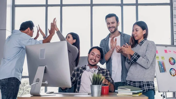 Creative director team applause for good solution of project wit — Stock Photo, Image