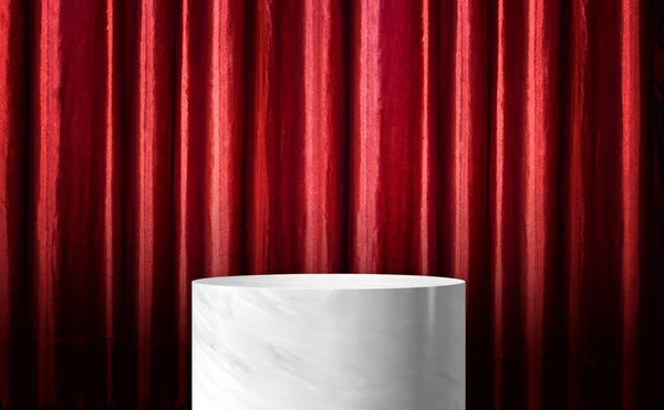 製品表示光沢のある白い大理石のシリンダースタンド赤いカーテンウォールの背景 製品デザインの表示のためのバナーモックアップスペース — ストック写真