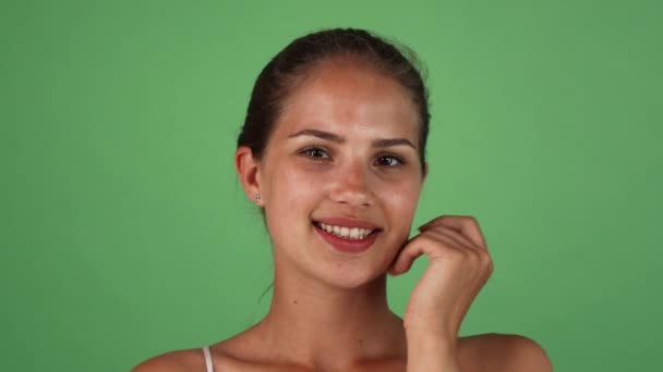 Studio Portrait Beautiful Young Woman Perfect Unblemished Skin Smiling Happily — Stock Video
