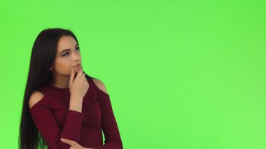 Çekici kadın kopya alanı seyir düşünüyorum