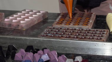 Lezzetli şeker chocolatier profesyonel mutfak at