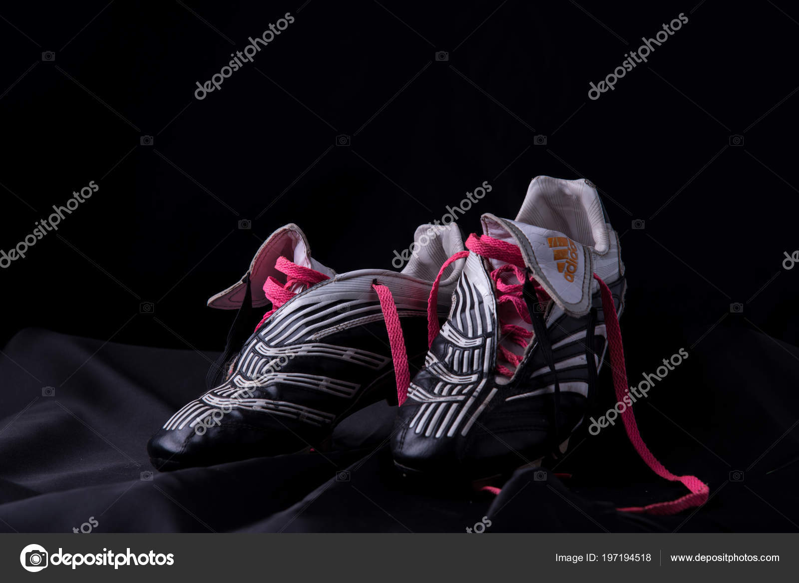 adidas de 1000 preto e rosa adidas de 1000 preto e rosa