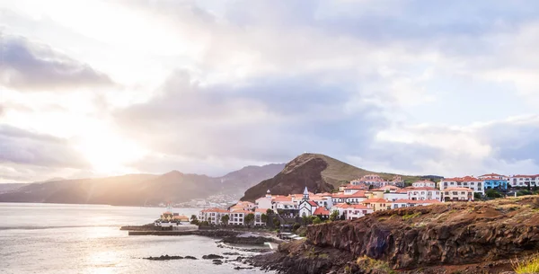 Vacker Utsikt Över Canical Madeira Portugal Vid Solnedgången Royaltyfria Stockbilder