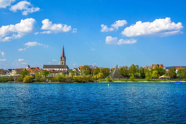 Stadtblick Vom Radolfzeller See Schönen Bodensee Sommer Mit Blauem Himmel — Stockfoto
