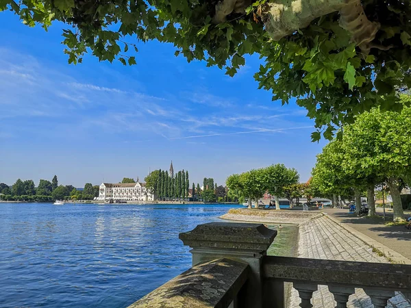 Yaz tatillerini güzel Konstanz Gölü üzerinde