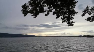 Güzel Konstanz Gölü'nde fırtına