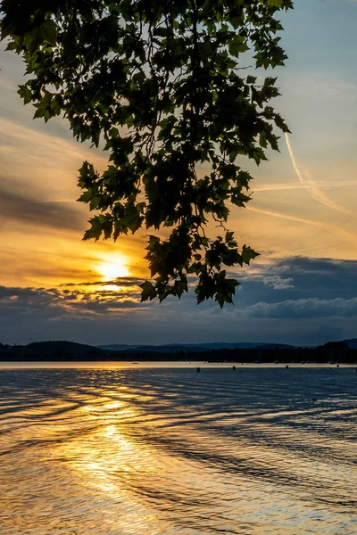 Puesta Sol Hermoso Lago Constanza Con Gran Estado Ánimo Nuboso — Foto de Stock