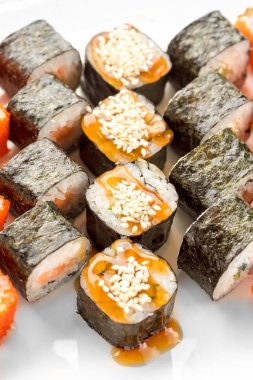 ruloları beyaz arka plan üzerine ayarlama