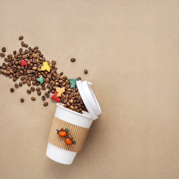 Kreativa Tacksägelsedagen Konceptet Foto Bort Kaffekoppen Brun Bakgrund — Stockfoto