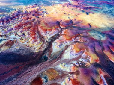 Akzhar Dağları 'nda renkli tebeşir oluşumları, Kazakistan. Akzhar Dağları 'nda renkli tebeşir oluşumlar merkezi Kazakistan bulunmaktadır.