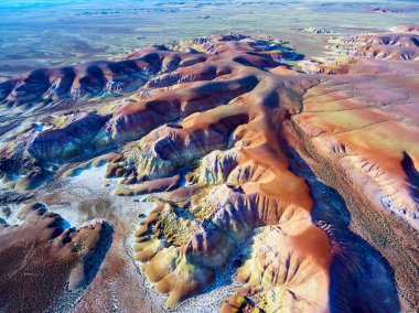 Akzhar Dağları 'nda renkli tebeşir oluşumları, Kazakistan. Akzhar Dağları 'nda renkli tebeşir oluşumlar merkezi Kazakistan bulunmaktadır.