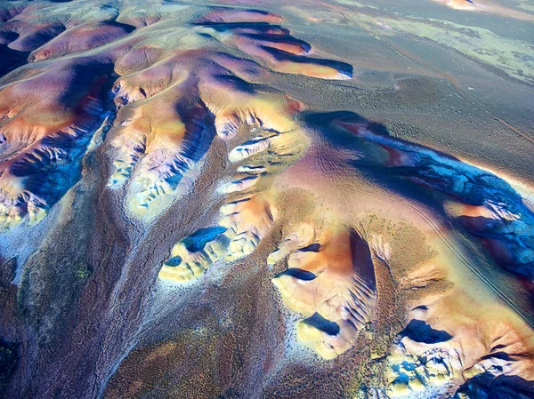 哈萨克斯坦阿克扎尔山脉的彩色粉笔形成 阿茨尔山脉的彩色粉笔形成位于哈萨克斯坦中部 — 图库照片