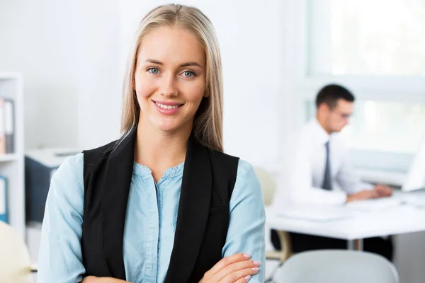 Portrait Smiling Young Attractive Business Woman Office — Stock Photo, Image
