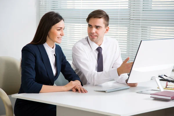 Zakenmensen Werken Samen Het Moderne Kantoor — Stockfoto