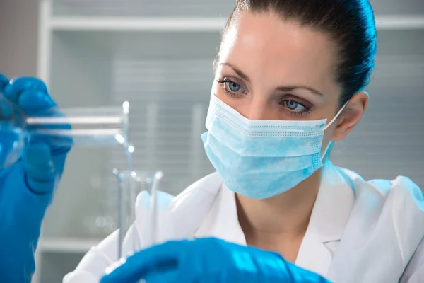 Attractive Young Female Scientist Working Laboratory — Stock Photo, Image